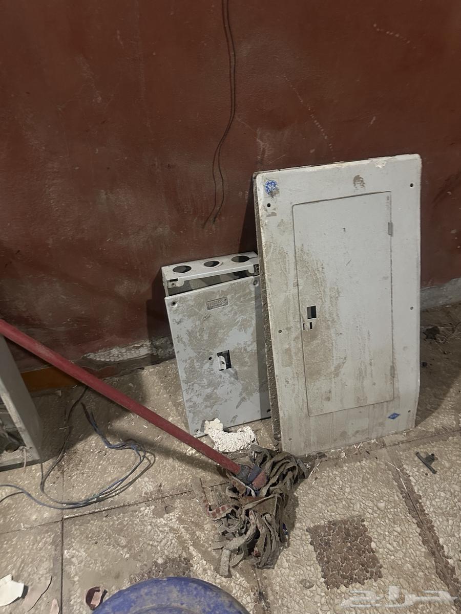 طبالين كهرباء وقاطع على السوم البيع جملة وتفريد64491184544898112