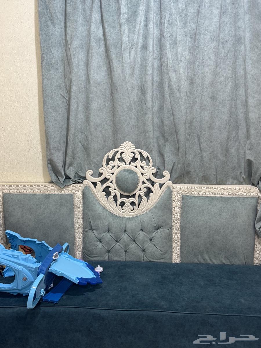 كنب مجلس نظيف للبيع64491768598785114