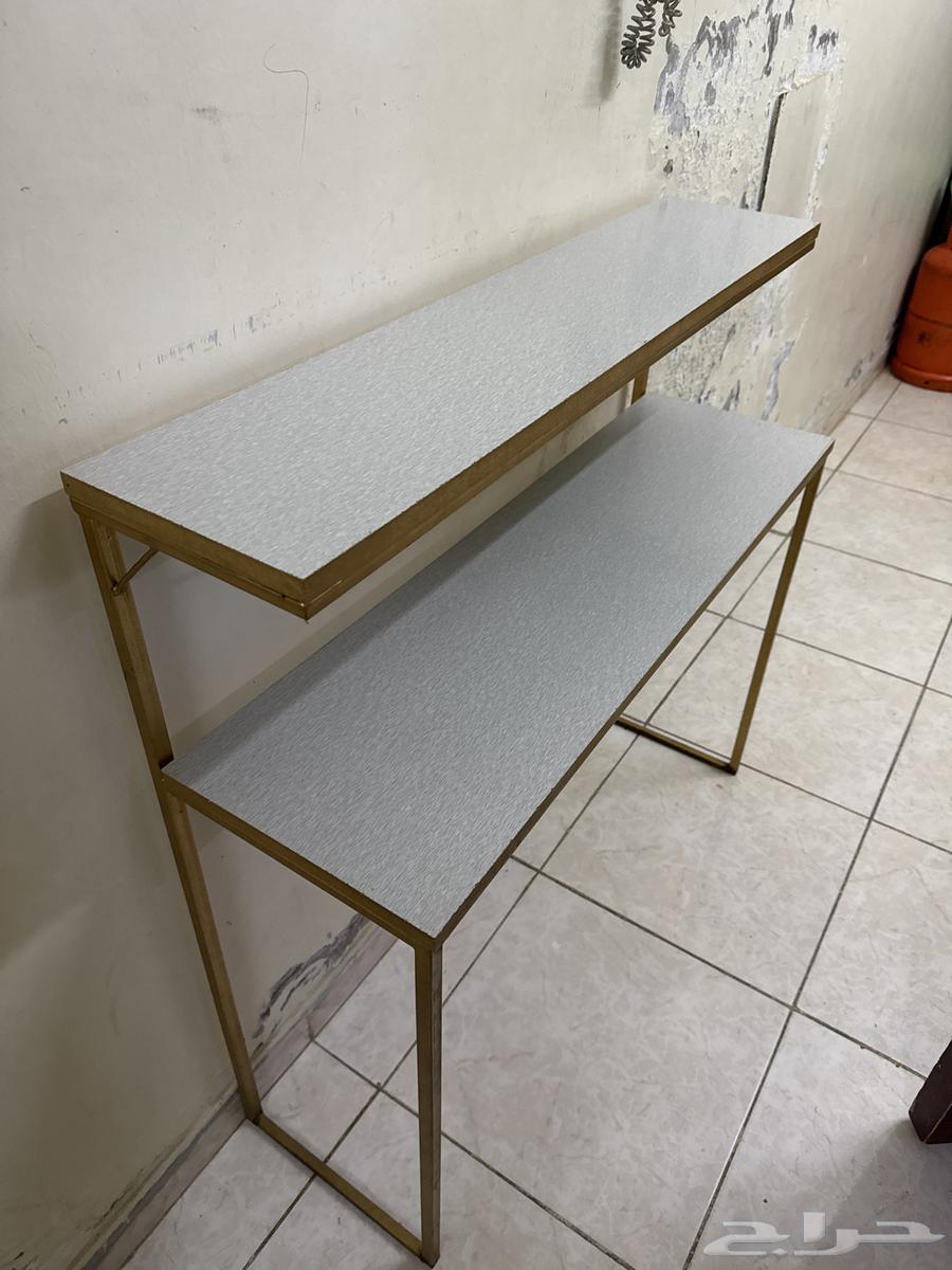 طاوله للبيع64490755769347110