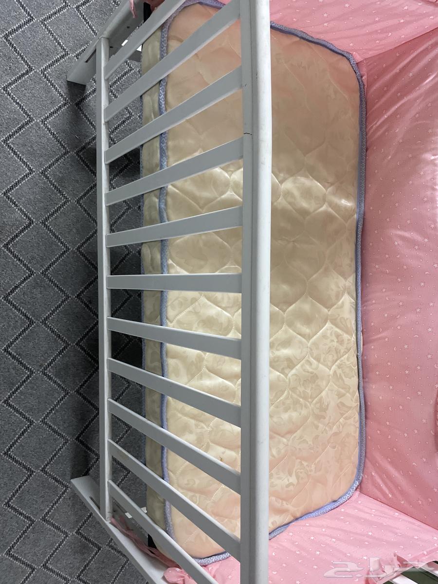 سرير أطفال للبيع64486565606273112