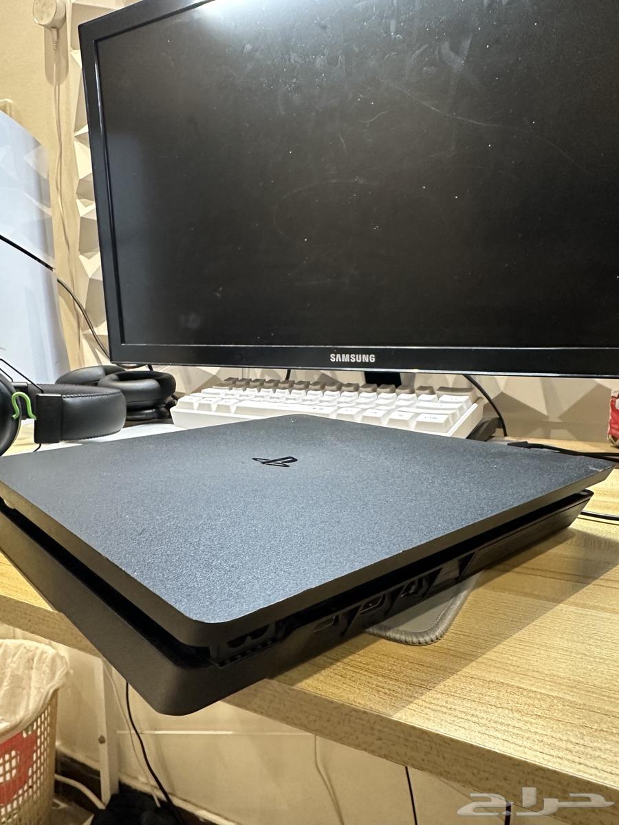 PlayStation 4 (1000GB)64494604847745112