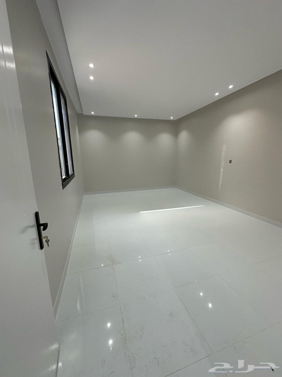 Villa with two floors and crown prince's annex 2 for only 800 thousand64143377591042112