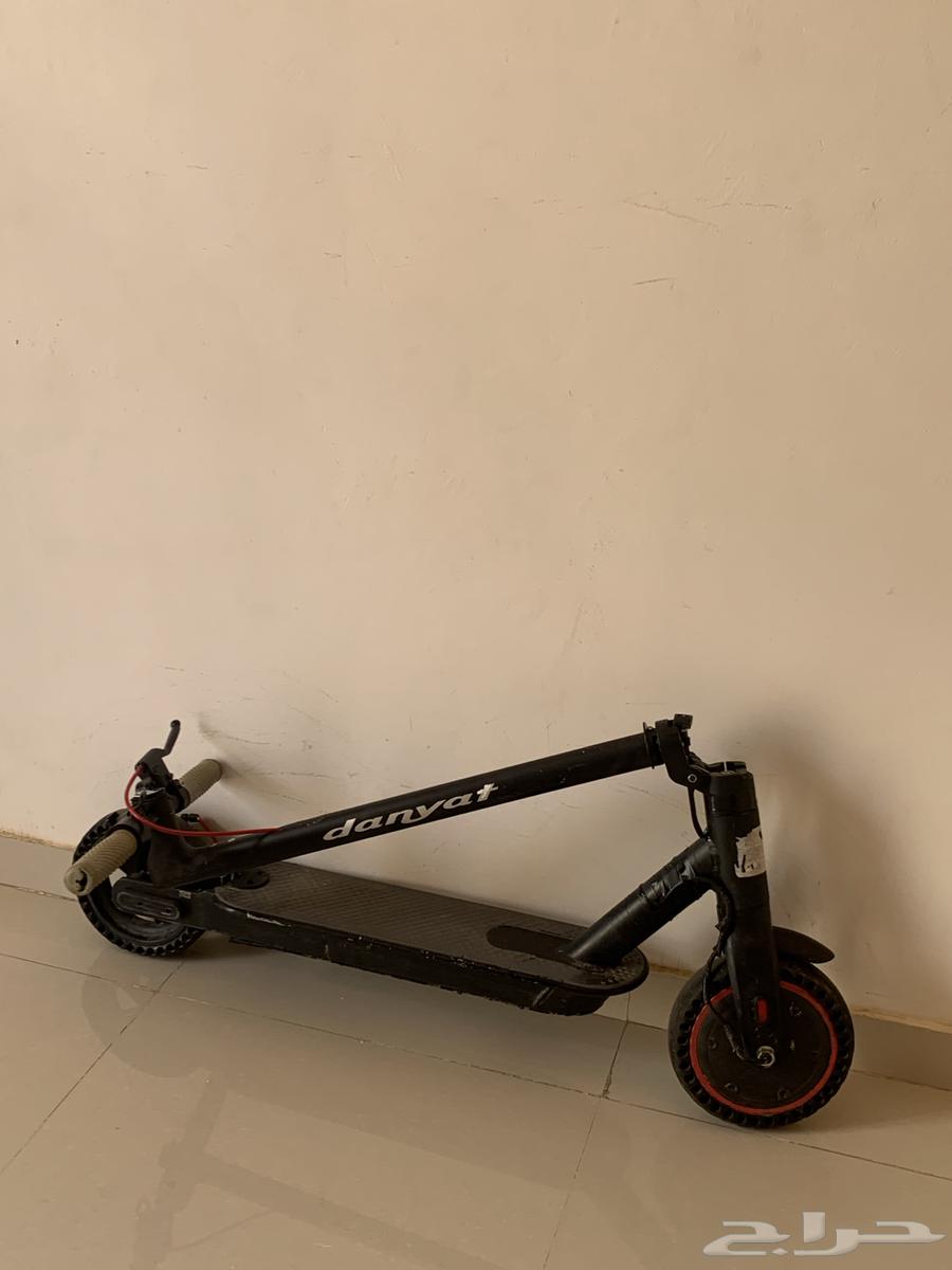 سكوتر مستعمل نضيف فقظ ناقصه بطاريه64490096236546112
