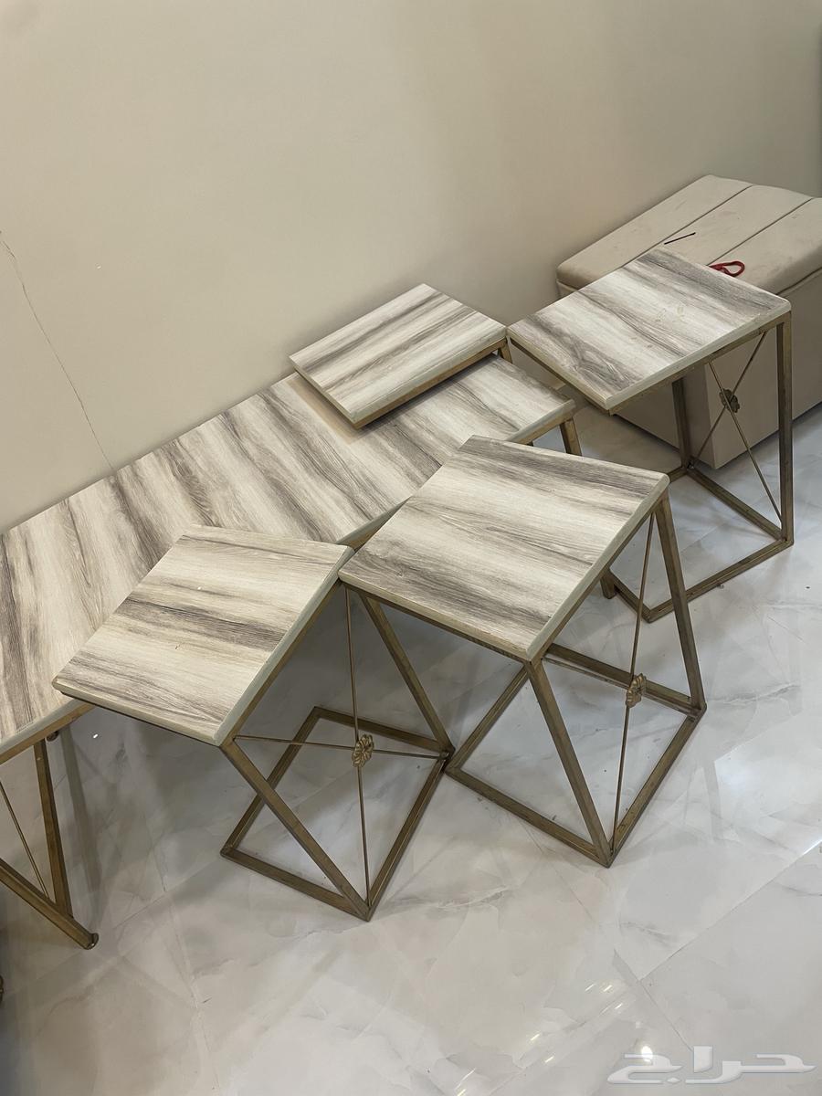 طاولة للبيع64488546278017110