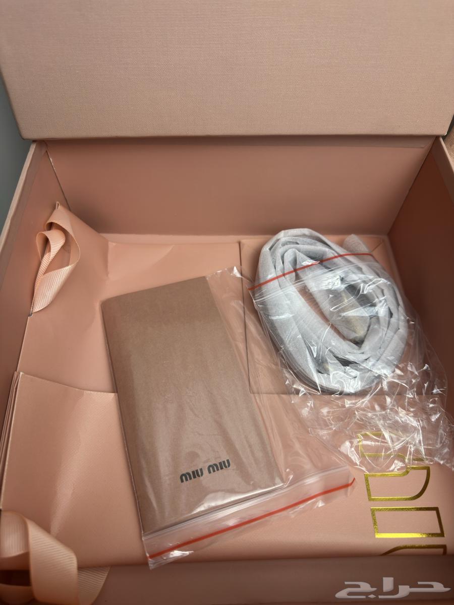 شنطة ميو ميو (Mirror Quality) متوفر تمارا عن طريق الموقع64490633151491113