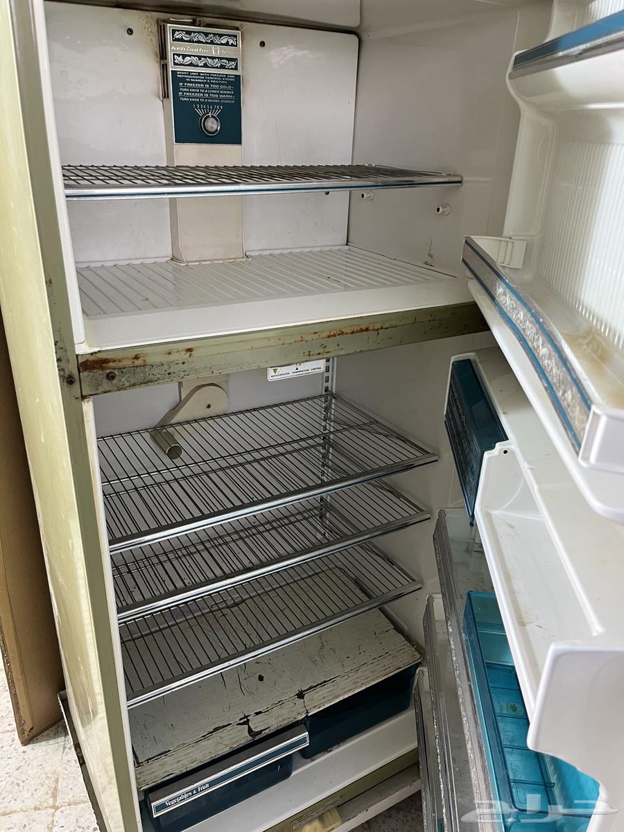 ثلاجة عطلانة للبيع64489861721089112