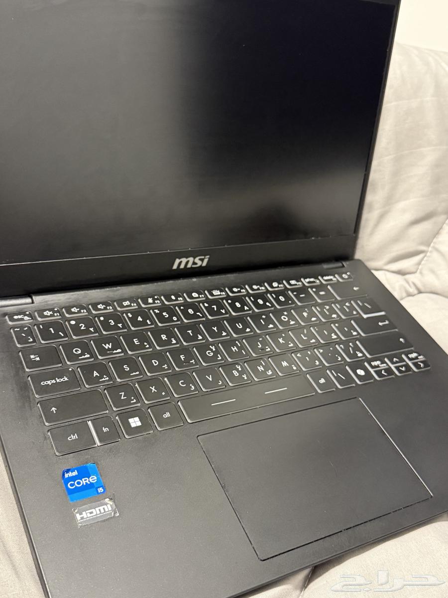 2025 Laptop in clean condition with no defects, comes with all accessories64486482784257111