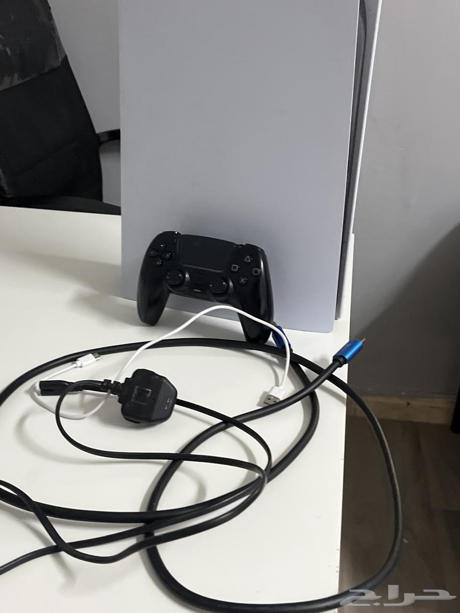 بلاستيشن 5 بكل الأشياء الي موضحه بالصوره استخدام نضيف64490890232322110