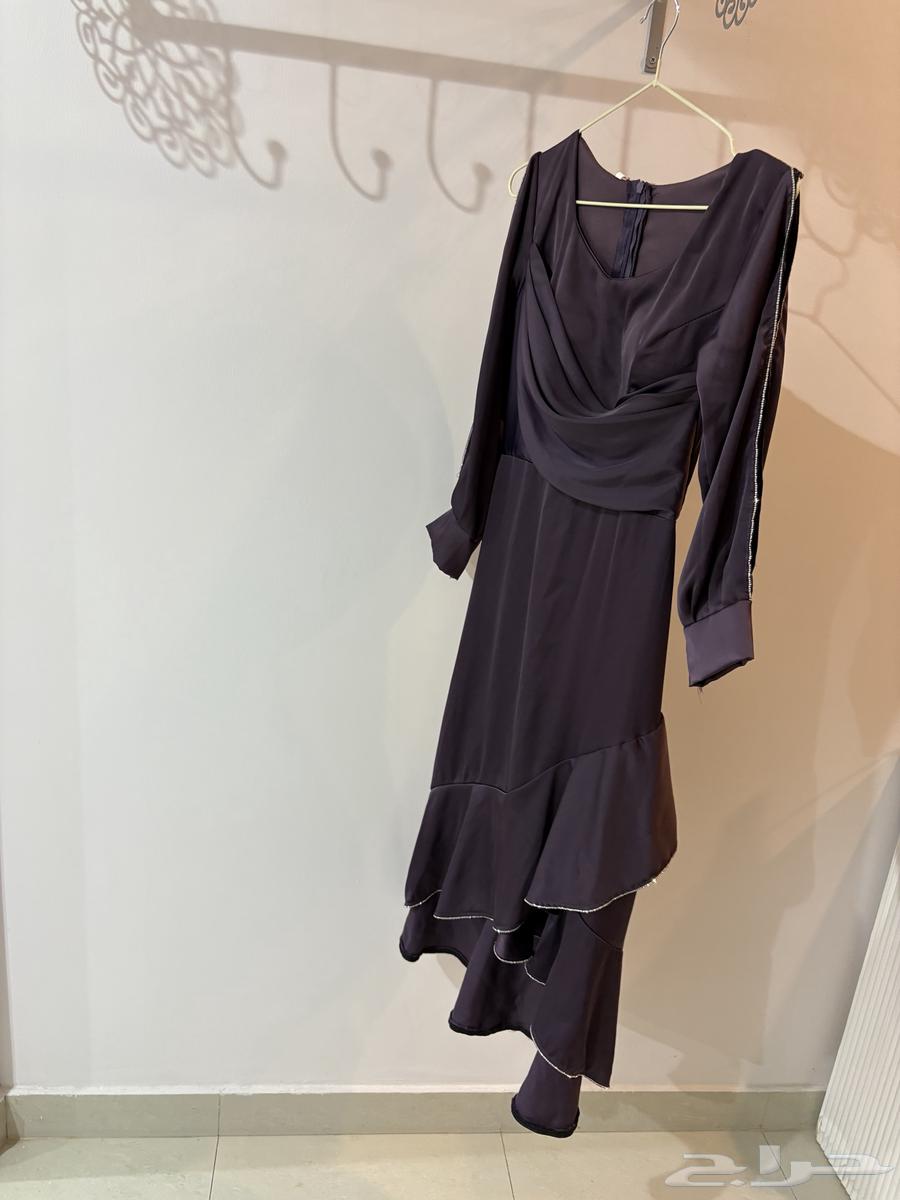 فستان سهرة بنفسجي غامق مقاس سمول نظيف للبيع.64486385376385110