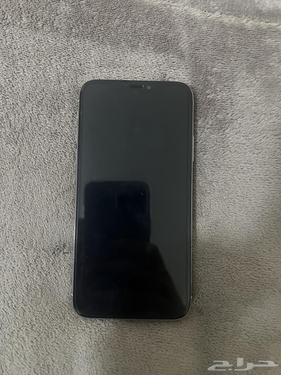 Used iPhone X with replaced front screen and broken back phone64490082585731111