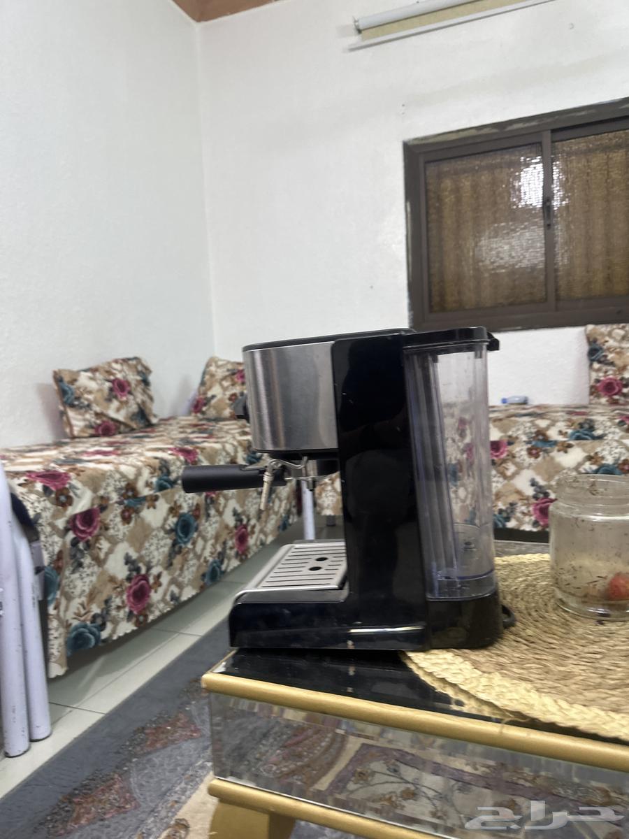 اله قهوه بحاله نضيفه64494869183873111