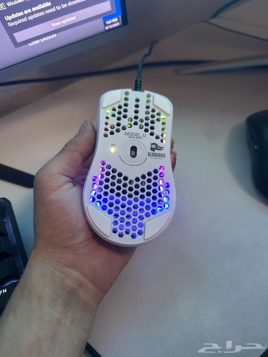 ماوس لوجيتك برو وماوس قلوريس بكرتونه ومايك ريزر64489848052867113