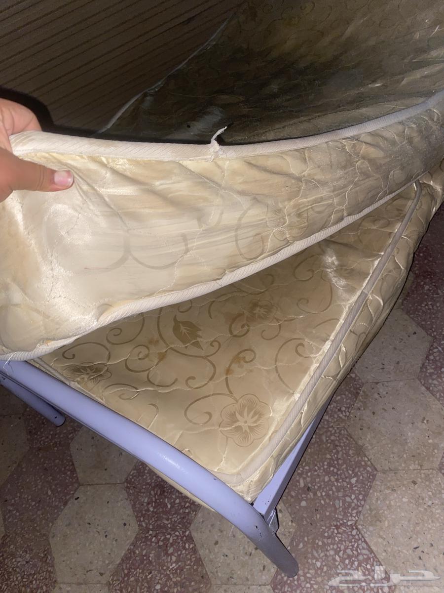 فراش للبيع مستعمل بسعر جيد64492460987649111