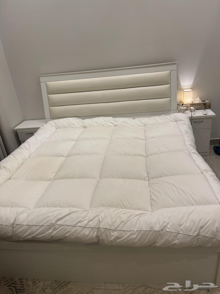 غرفة نوم بحالة جيده جدا64488686000385111