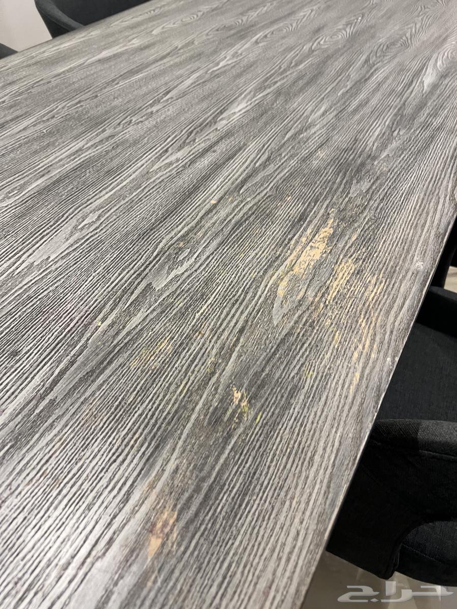 Dining table with two chairs64491238726914113