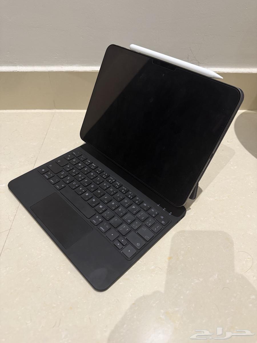 ايباد برو 11 انش واي فاي 256 قيقا M4 2024 لون اسود64492434231426114