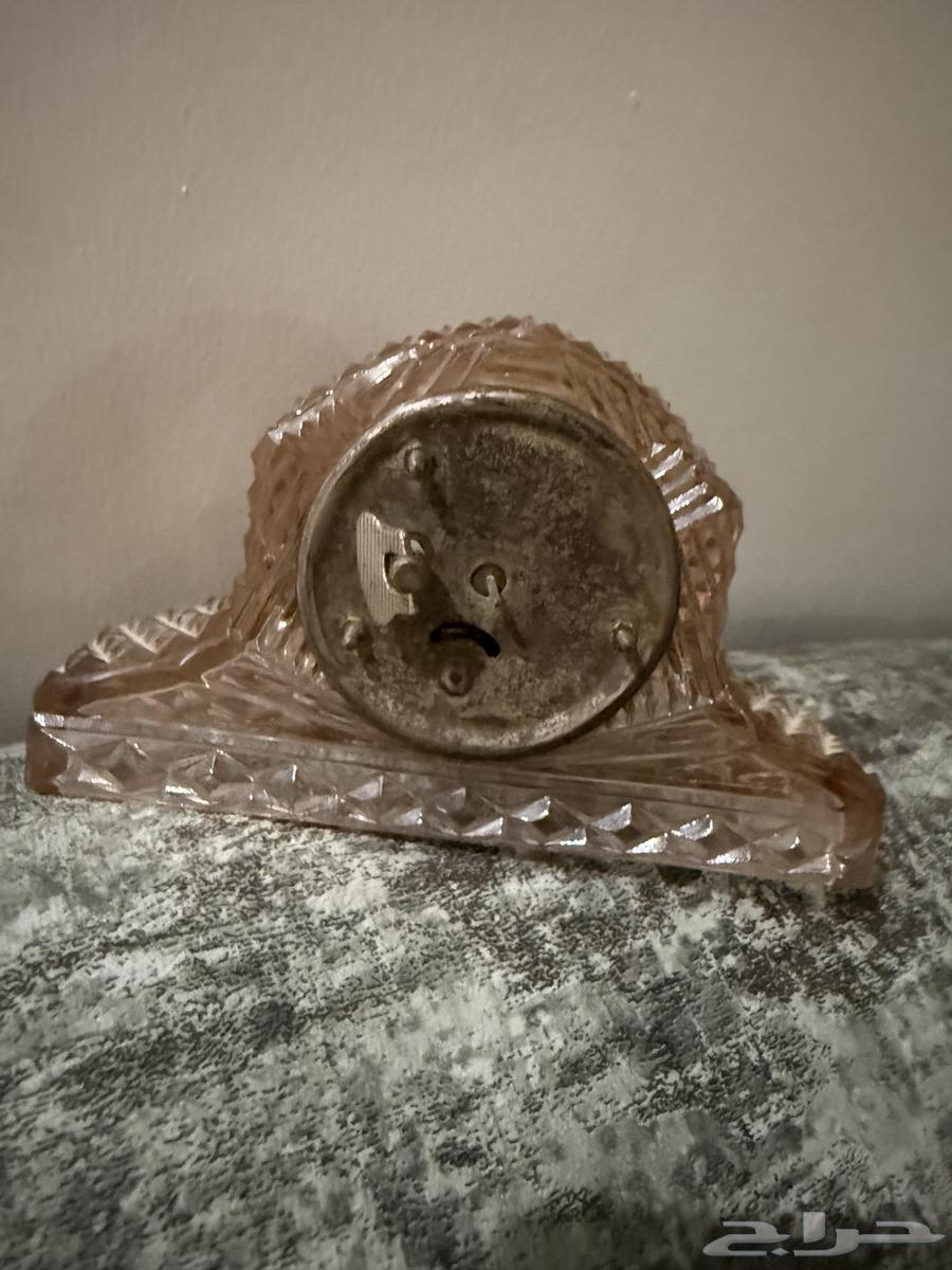 ساعة مكتبيه قديمه تراثيه64496917560065112