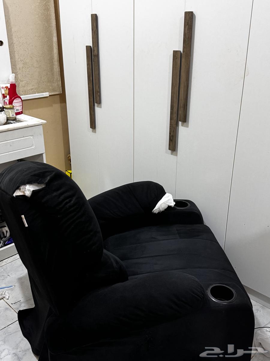 Lazy Boy couch64488034855939113