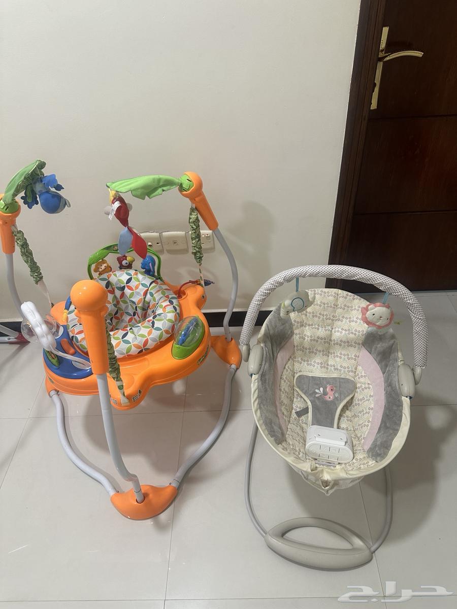 كرسي أطفال و جامبر بحالة جيدة حدا64487773981955110