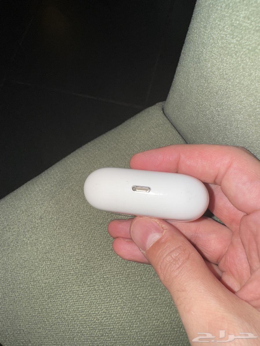 First-generation AirPods Pro in very clean condition64492663424514113