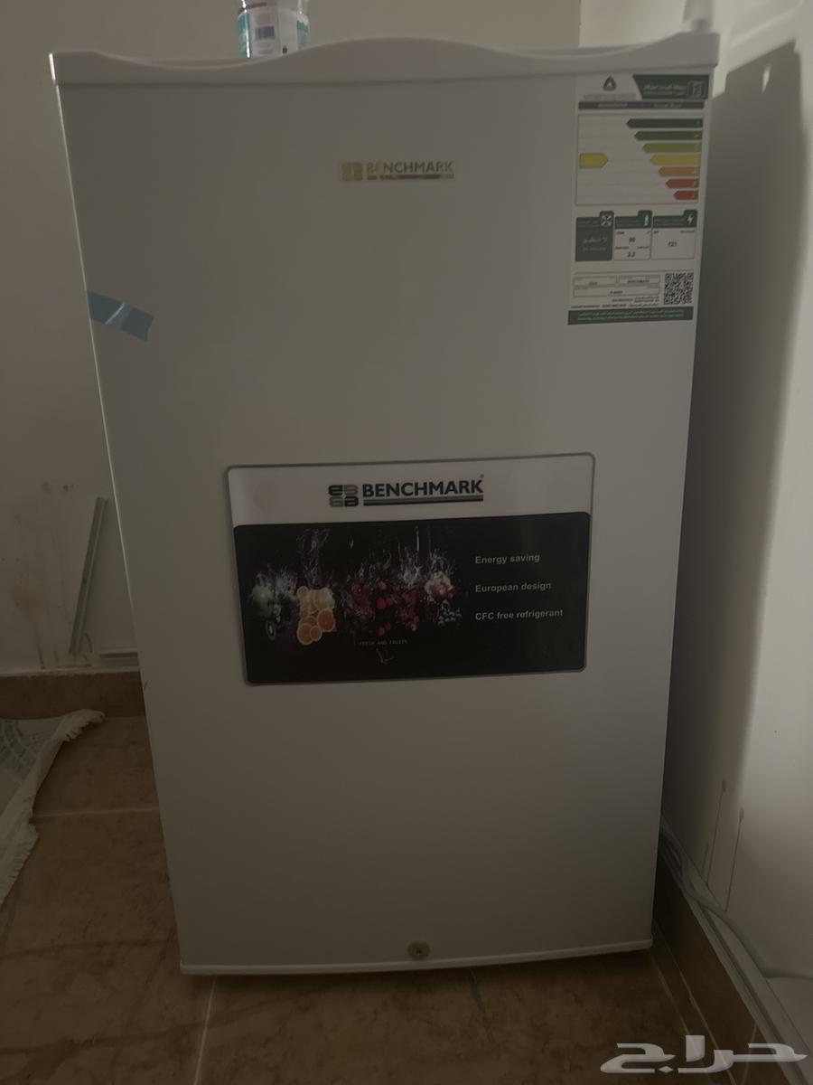 Office refrigerator used for only two months64488892998273110
