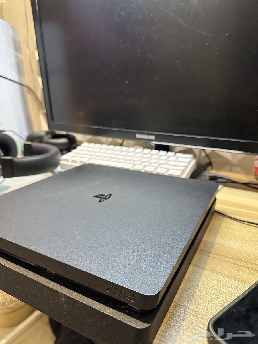 PlayStation 4 (1000GB)64494604847745111