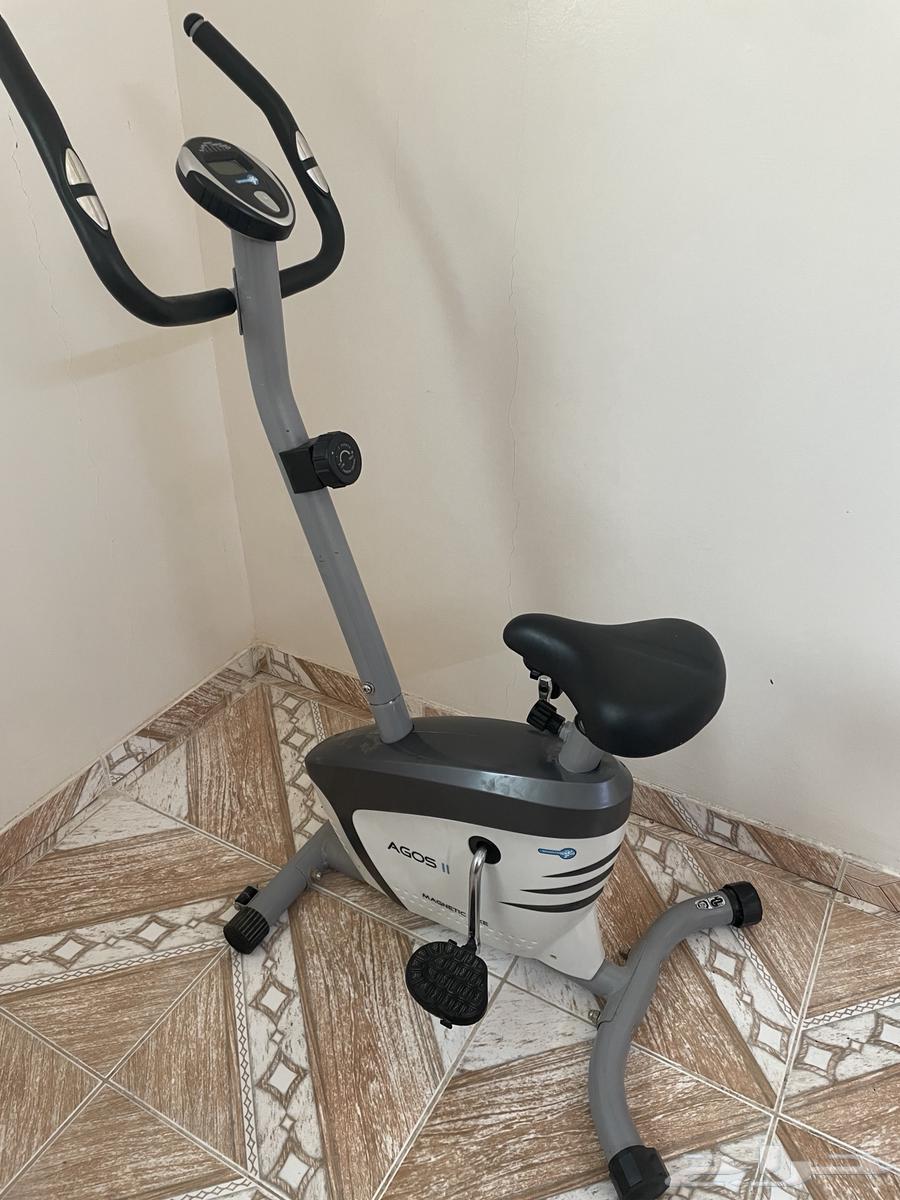 جهاز سيكل نظيف استعمال قليل وجهاز تمرين البطن64489072966657110