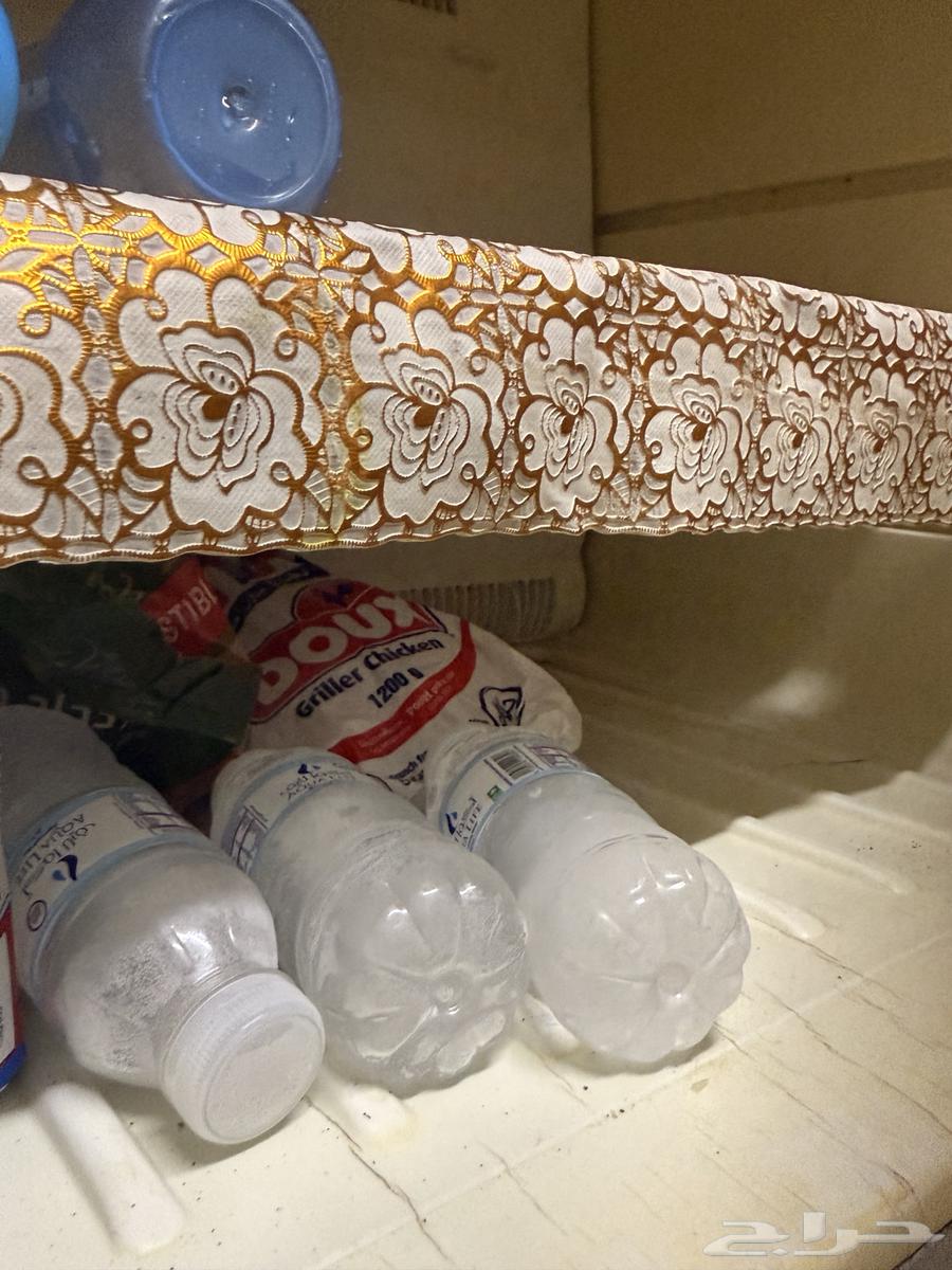 A cooling refrigerator better than any, but the doors are broken64487120406786112