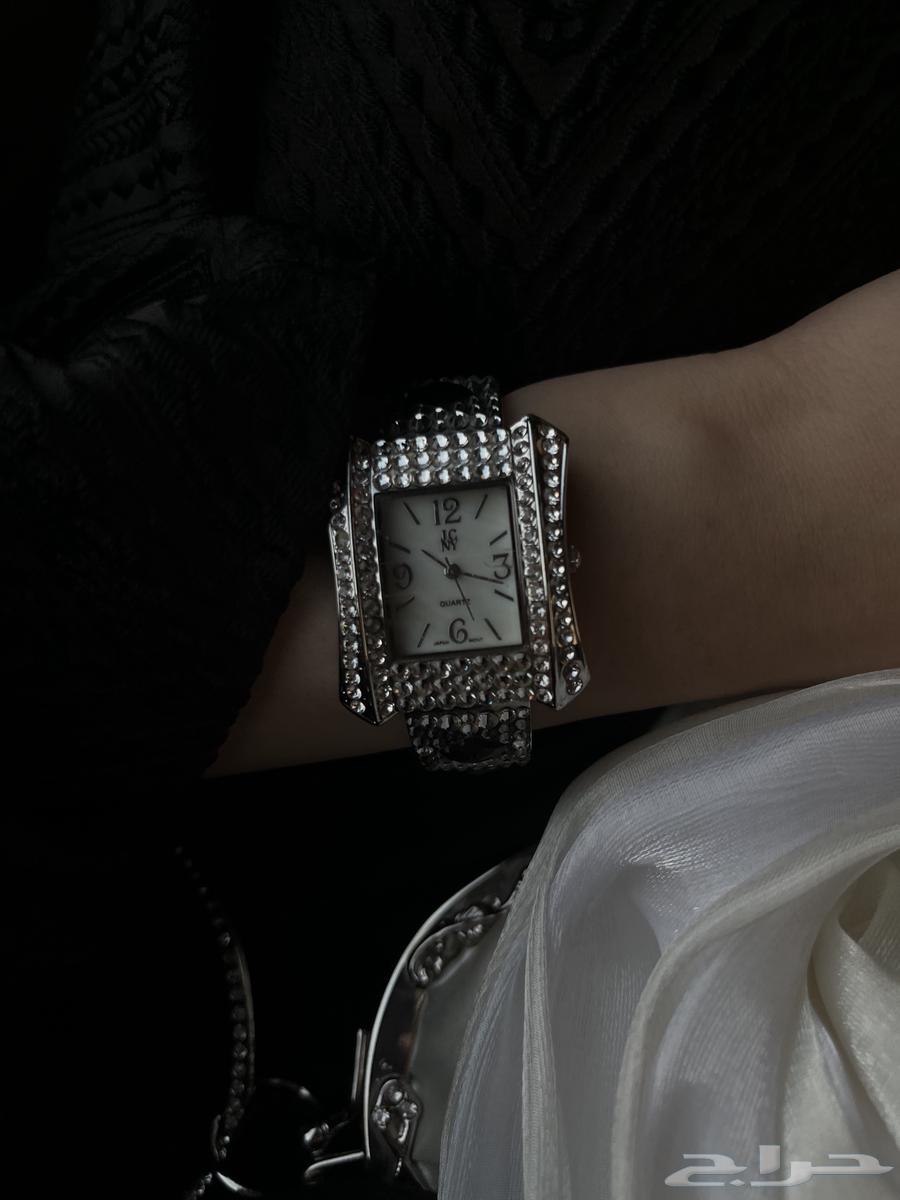 بيع مستعجل ساعه نسائيه64493029377539110