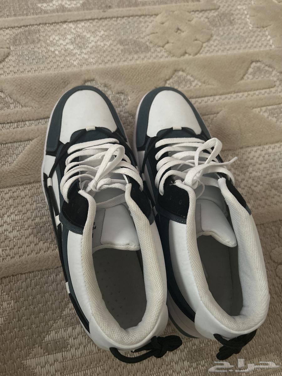 Semi-new men's size 45 clean boot with very little use64490843404929111