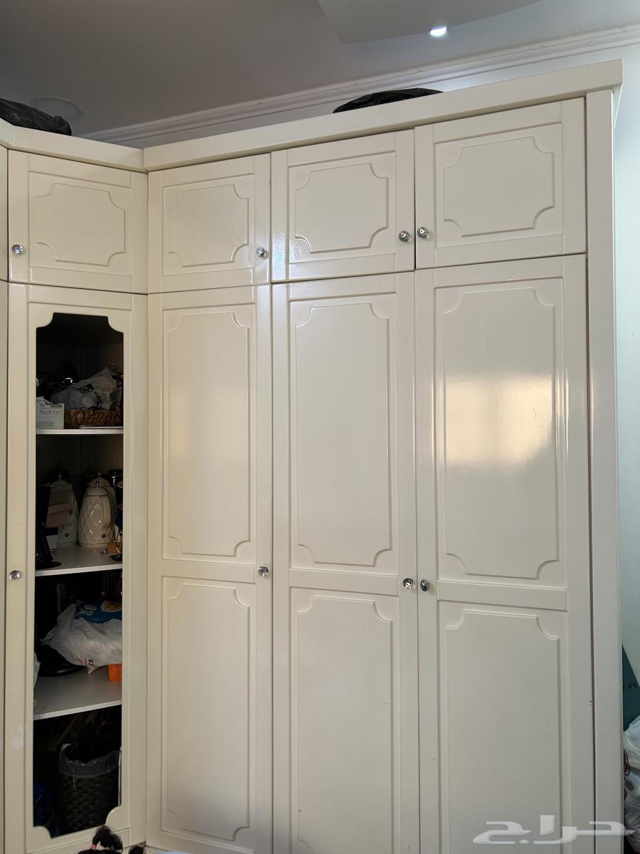 دولاب استخدام نظيف64488560438145113