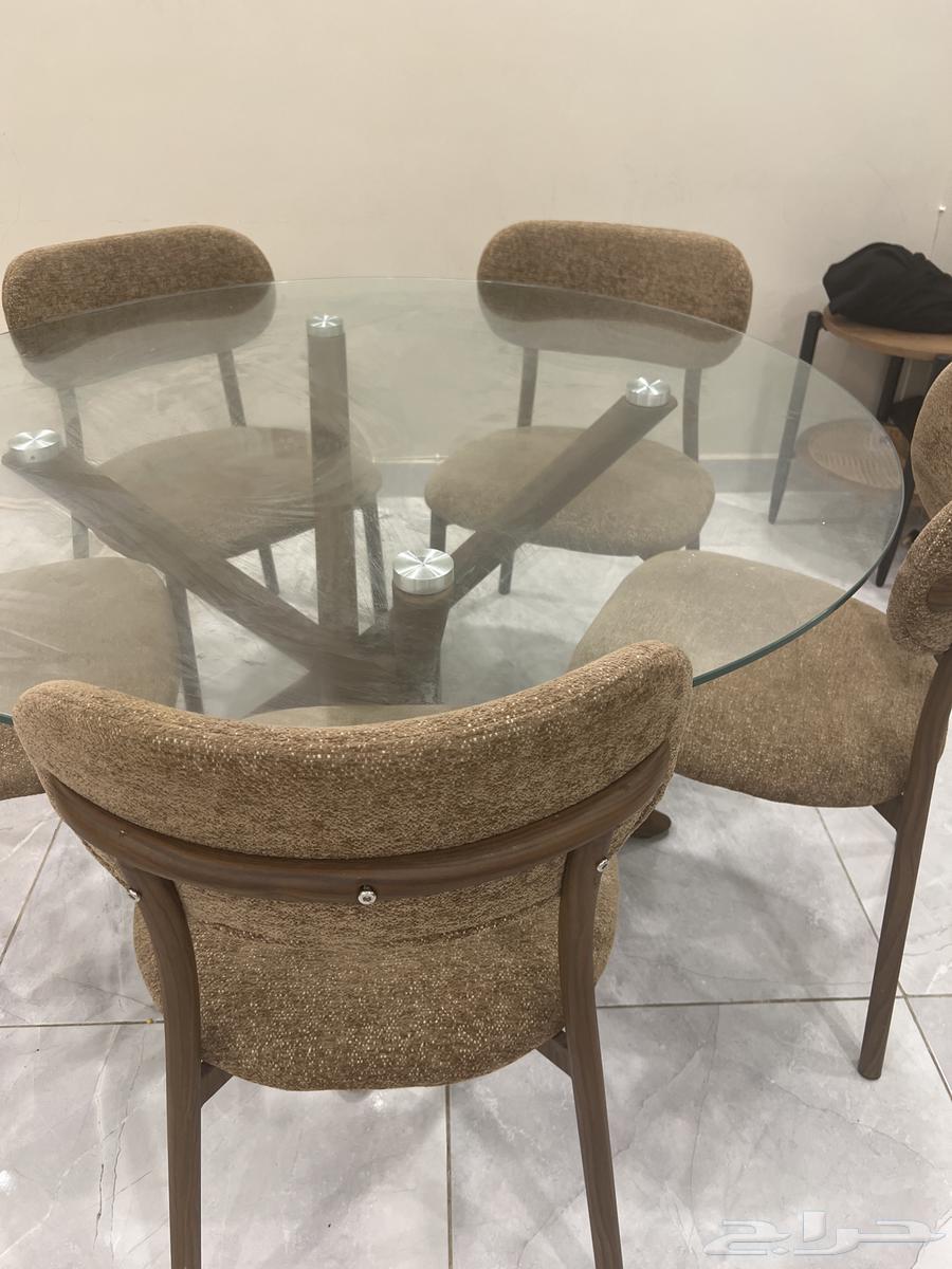 طاوله للبيع مستخدم نظيف اخو الجديد64489308841602110