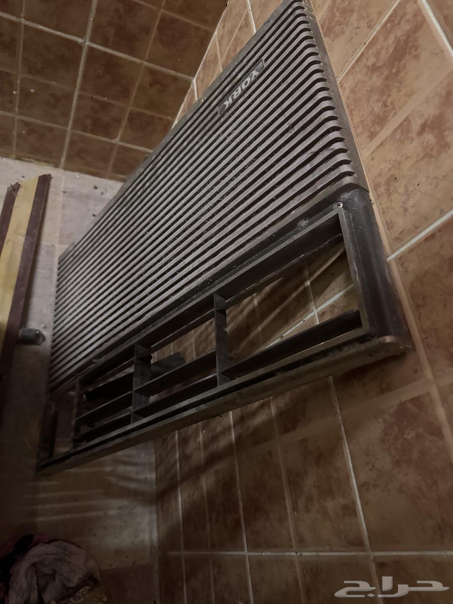 Two refrigerators64492907598337112