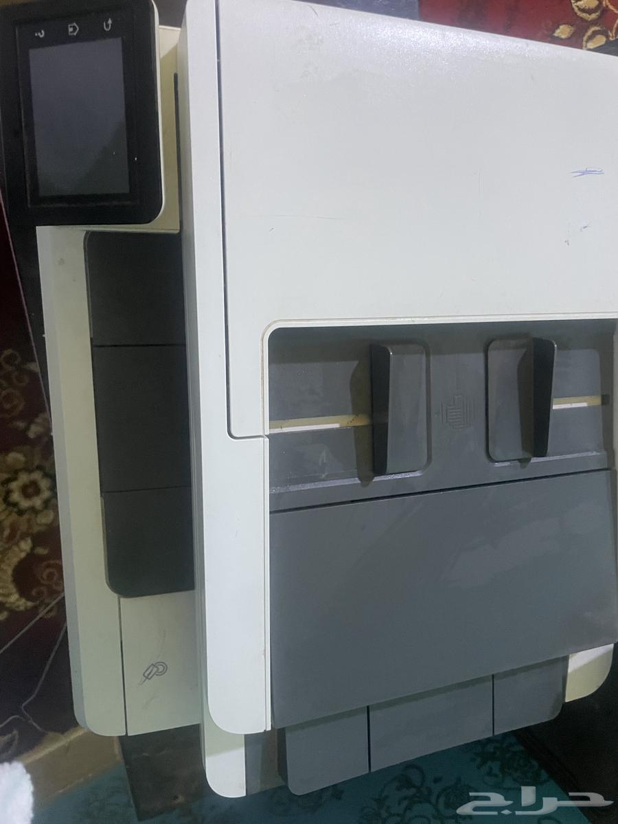 طابعه ليزر ملونه بحالة ممتازه تحتاج حبر فقط64491238709634111