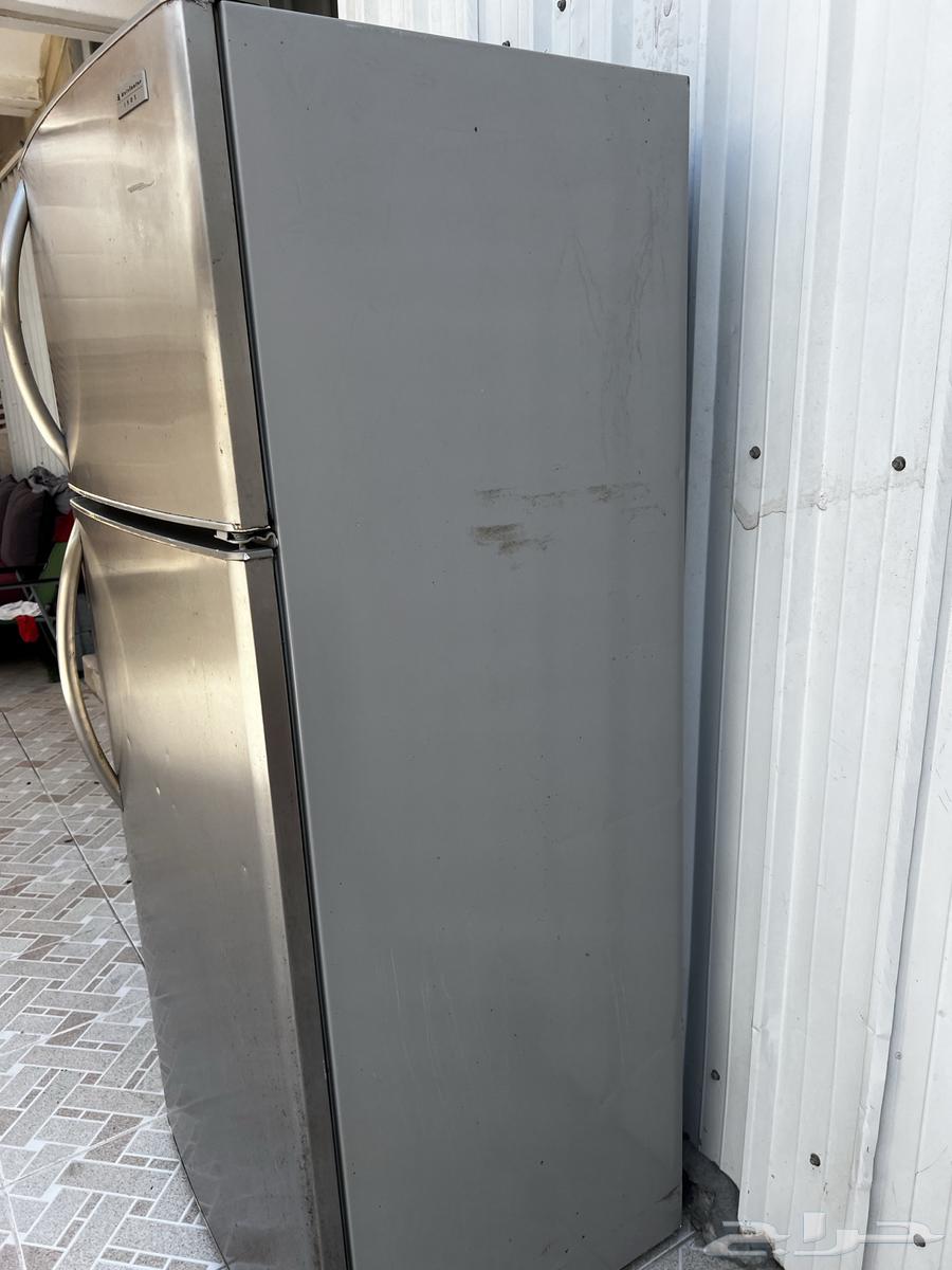 Screen with refrigerator64494304800641114