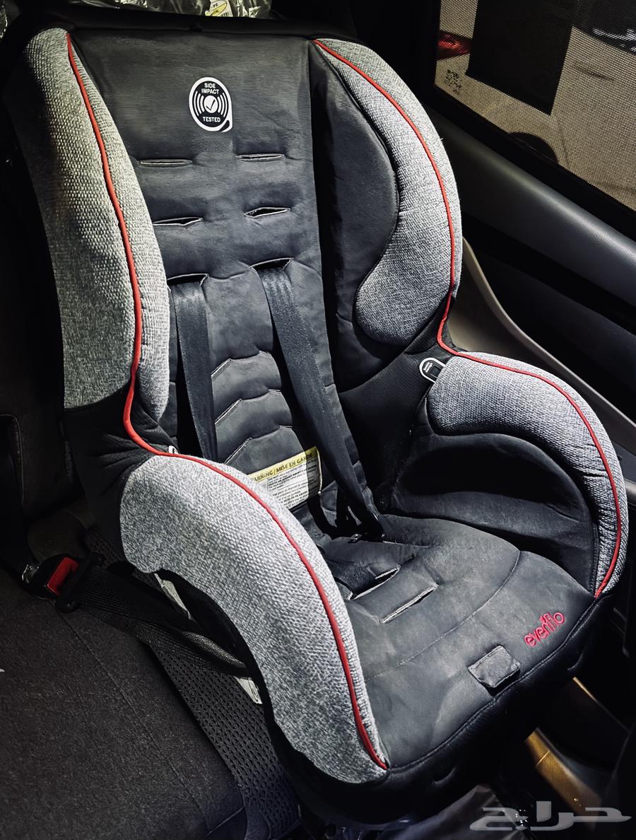 كرسي سيارة ماركة اي ين فلو ب 150 الرياض64492094474369110