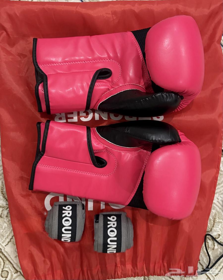 Nine Round gloves64494016678530111