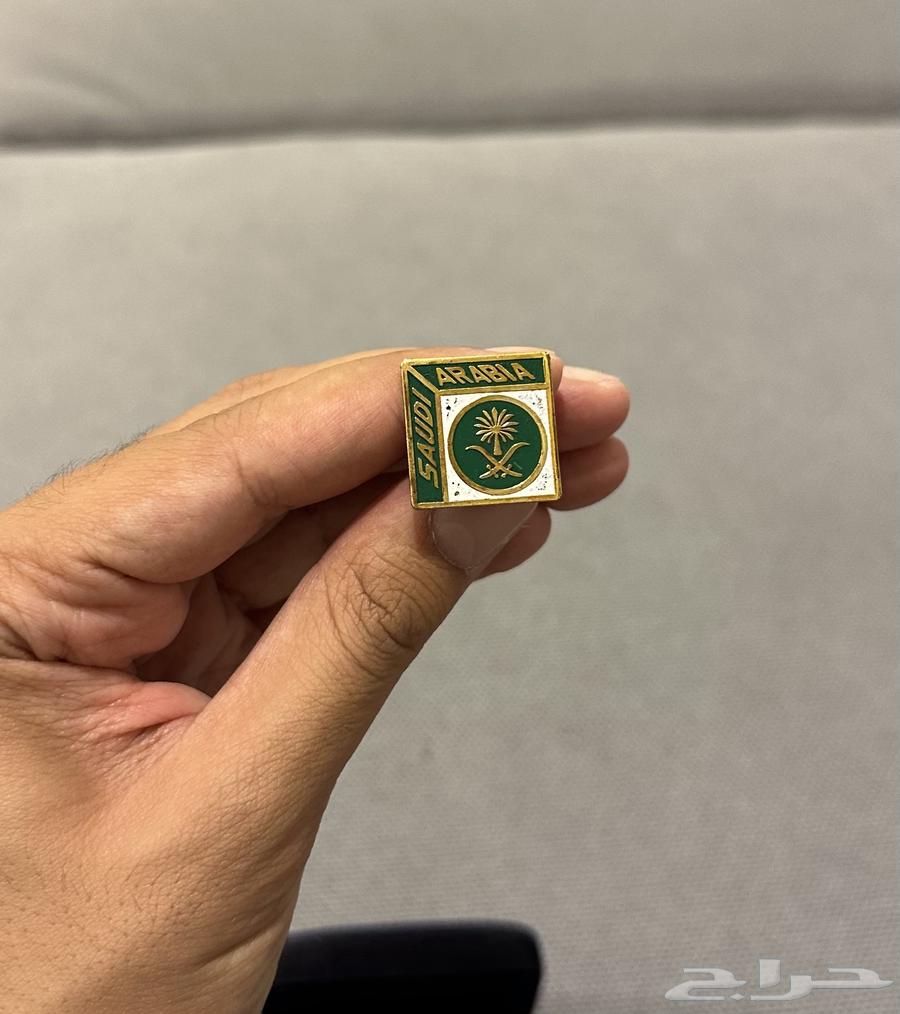 Vintage and rare cap (two crossed swords and palm tree emblem)64493423672193111