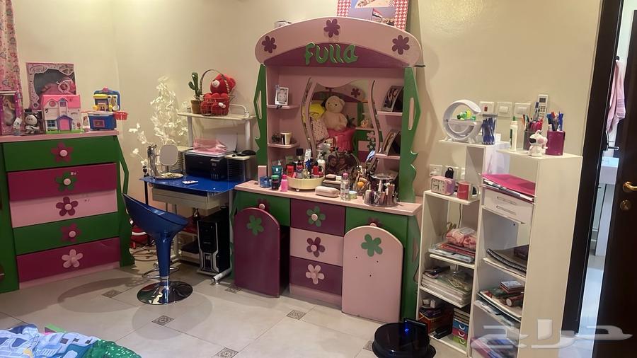 غرفة نوم كامله نظيفه جدا حسب الصور64493491678467111