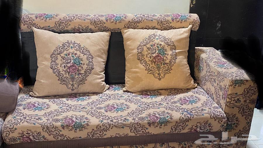 Hello, I have a clean used good condition sofa for sale64490537423105112