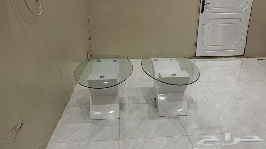 طاولتين نفس بعض باقي جدد الي يبي يجي خاص64487484462339111