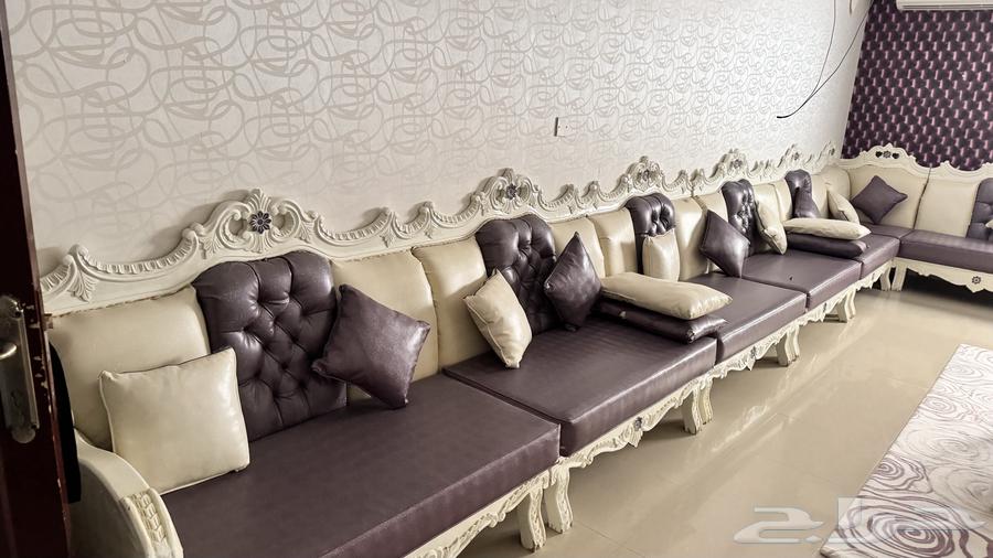 للبيع كنب يتسع 30 شخص64494140020994110