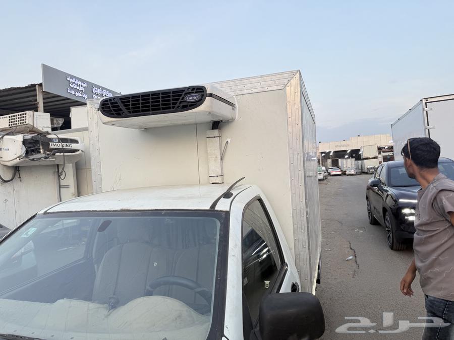 Isuzu Dimix ice machine and Carrier cooler for sale. Ice machine and Carrier cooler for sale64487232740609111