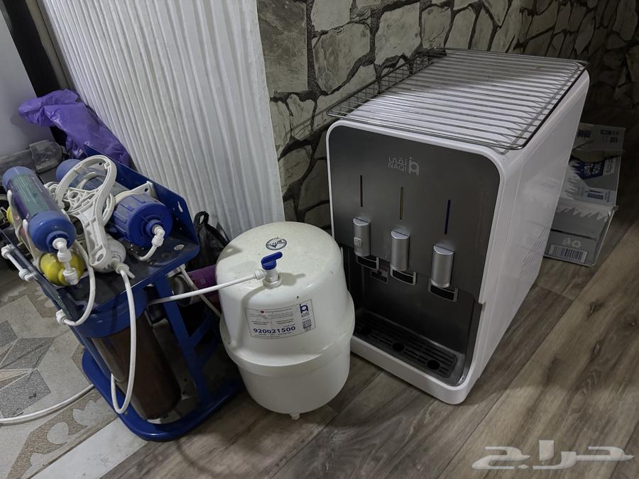 Large refrigerator and a clean cooler64494827301123110