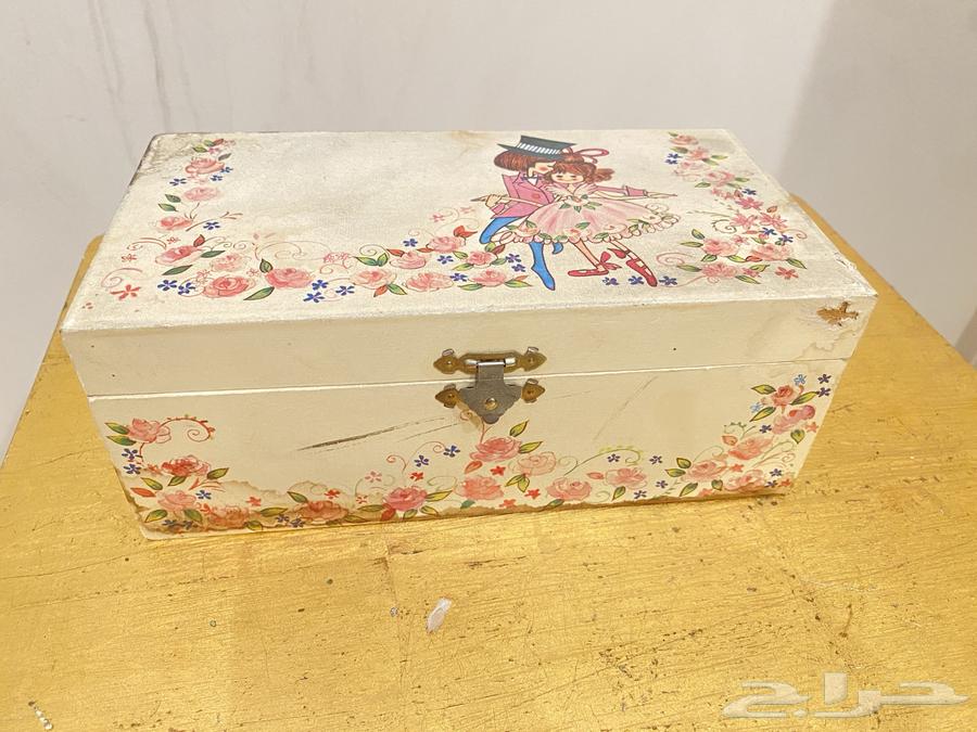 مجوهرات صندوق موسيقي قديم64493934093571111