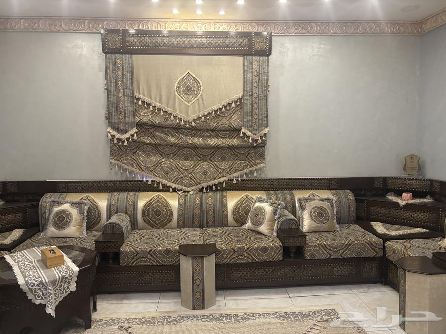 كنب مغربي كامل مع الستاير يكفي18 شخص64490138011138110