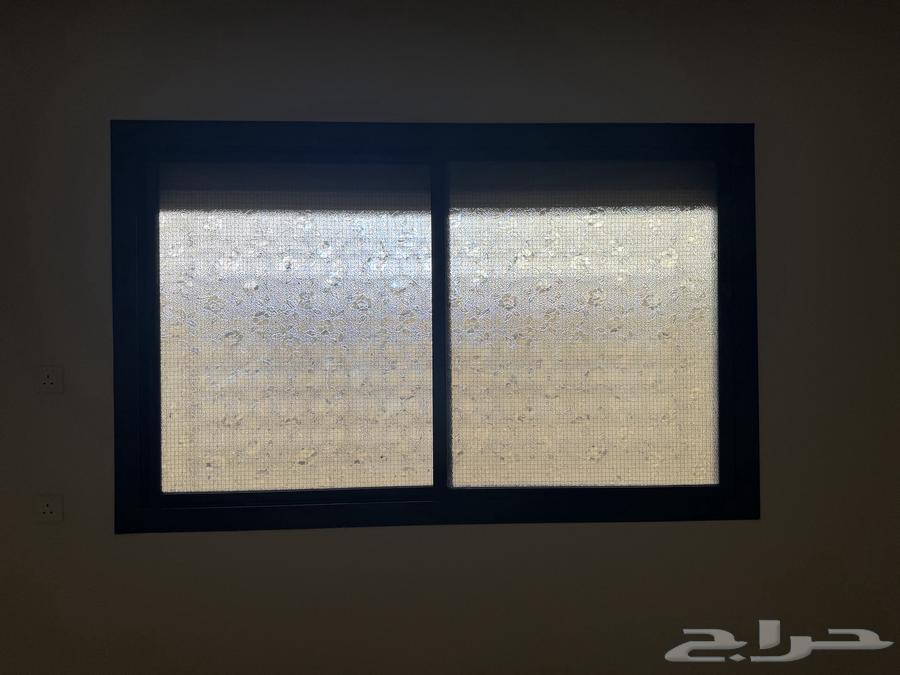 للبيع اللمنيوم شباك القوي لون اسود64488077052547113