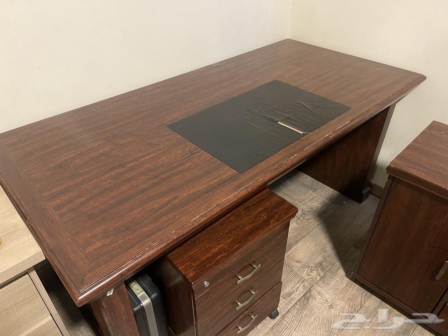 طاوله مكتبيه فاخره64488174005762111