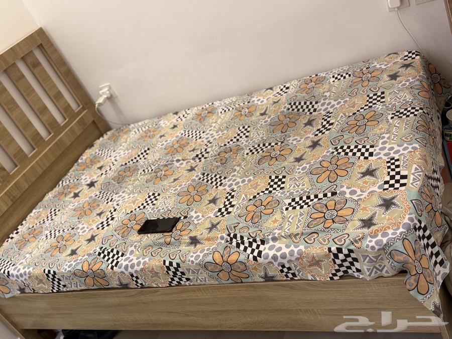 سرير مقاس توأم وخزانة ملابس بثلاثة أبواب64494345758339110