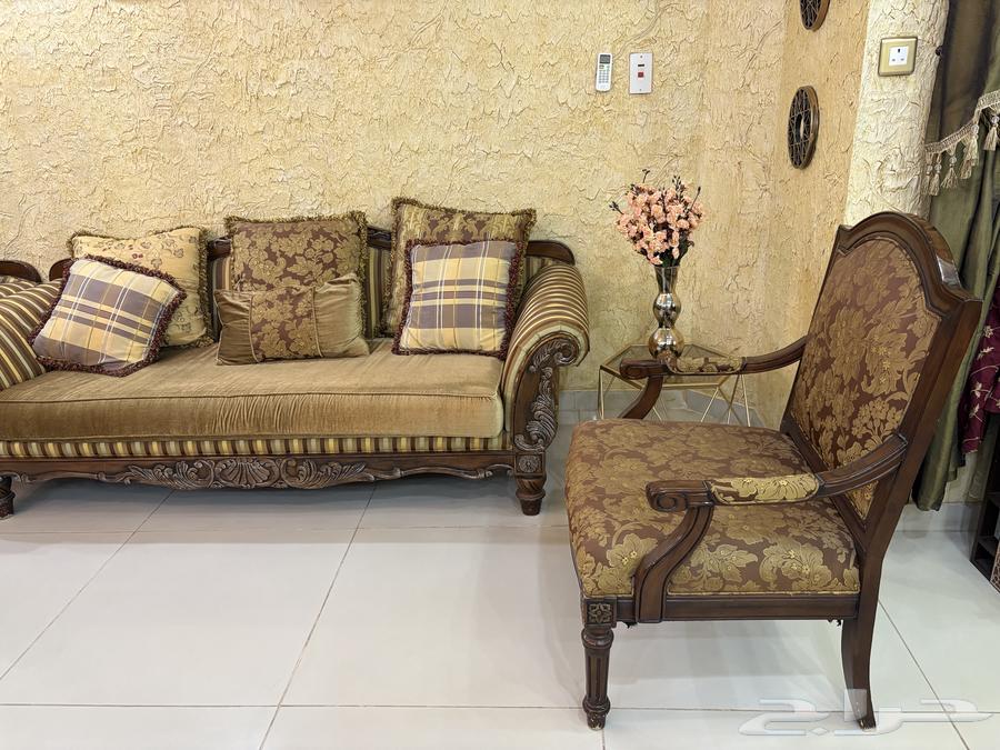 طقم كنب فاخر كلاسيكي للبيع64490551238273113